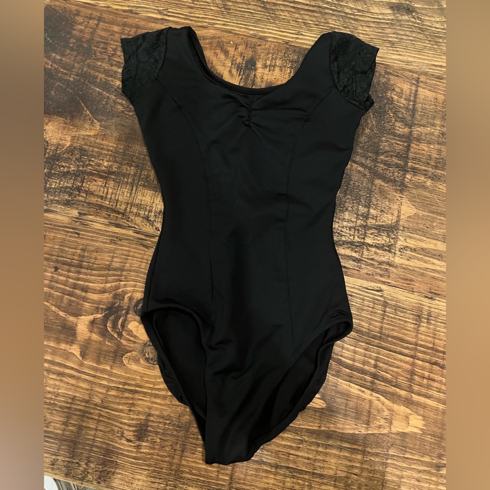 Girls Black Leotard with keyhole back
